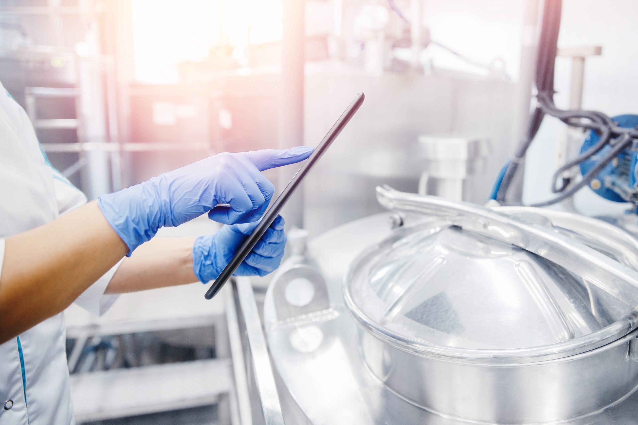 Mapping of critical manufacturing points for stirred yogurts and validation of a simple and fast method to characterize their structure using image analysis